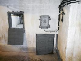 Ligne Maginot - SAINTE AGNES (SAG) - EO9 - (Ouvrage d'artillerie) - La cuisine
Passe-plats et accès local poubelle