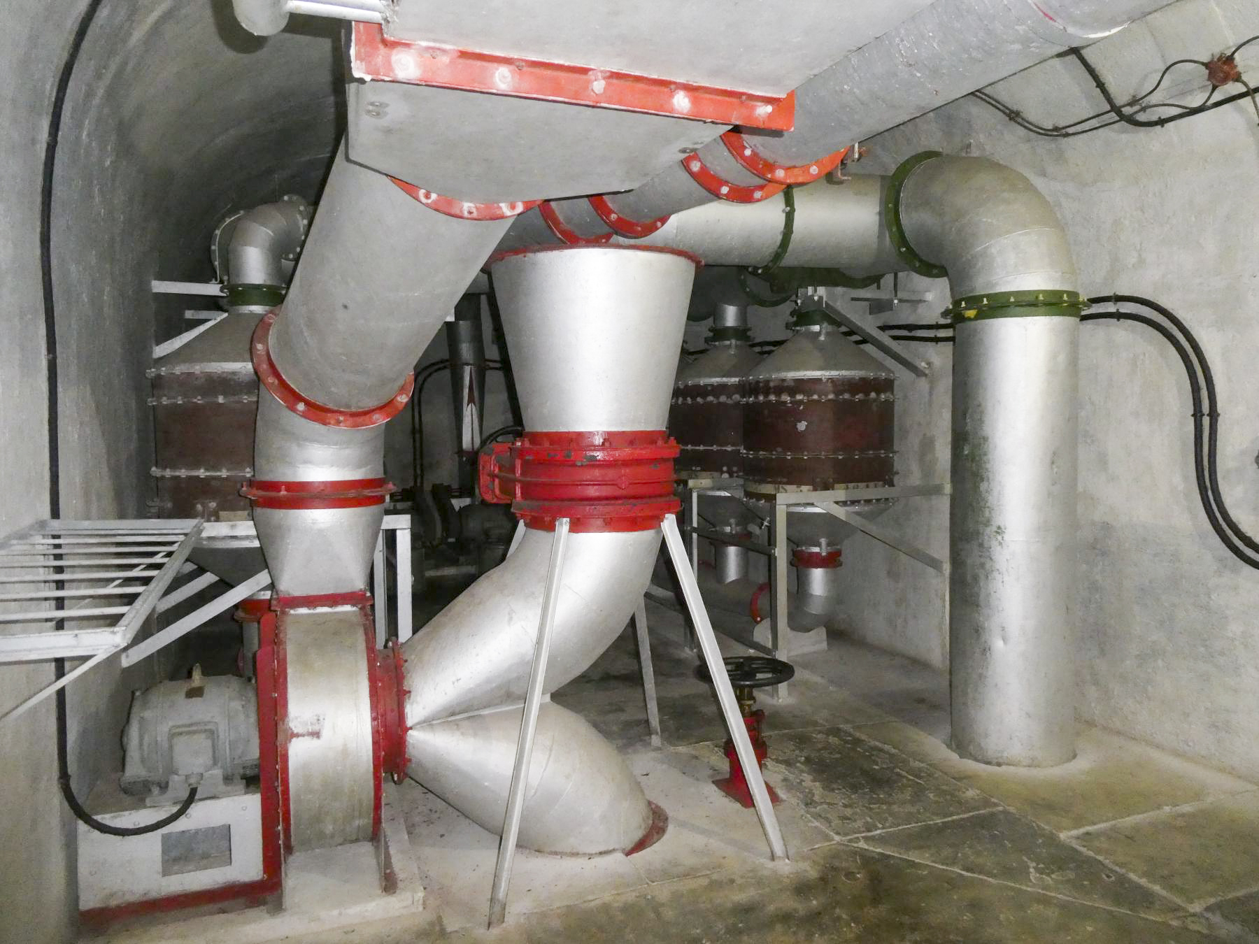 Ligne Maginot - SAINTE AGNES (SAG) - EO9 - (Ouvrage d'artillerie) - Salle de neutralisation - Daniel ELLENA - Philippe CUNY
