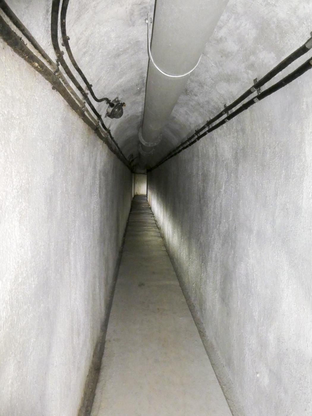 Ligne Maginot - SAINTE AGNES (SAG) - EO9 - (Ouvrage d'artillerie) - Bloc 4
Galerie d'accès - Daniel ELLENA - Philippe CUNY