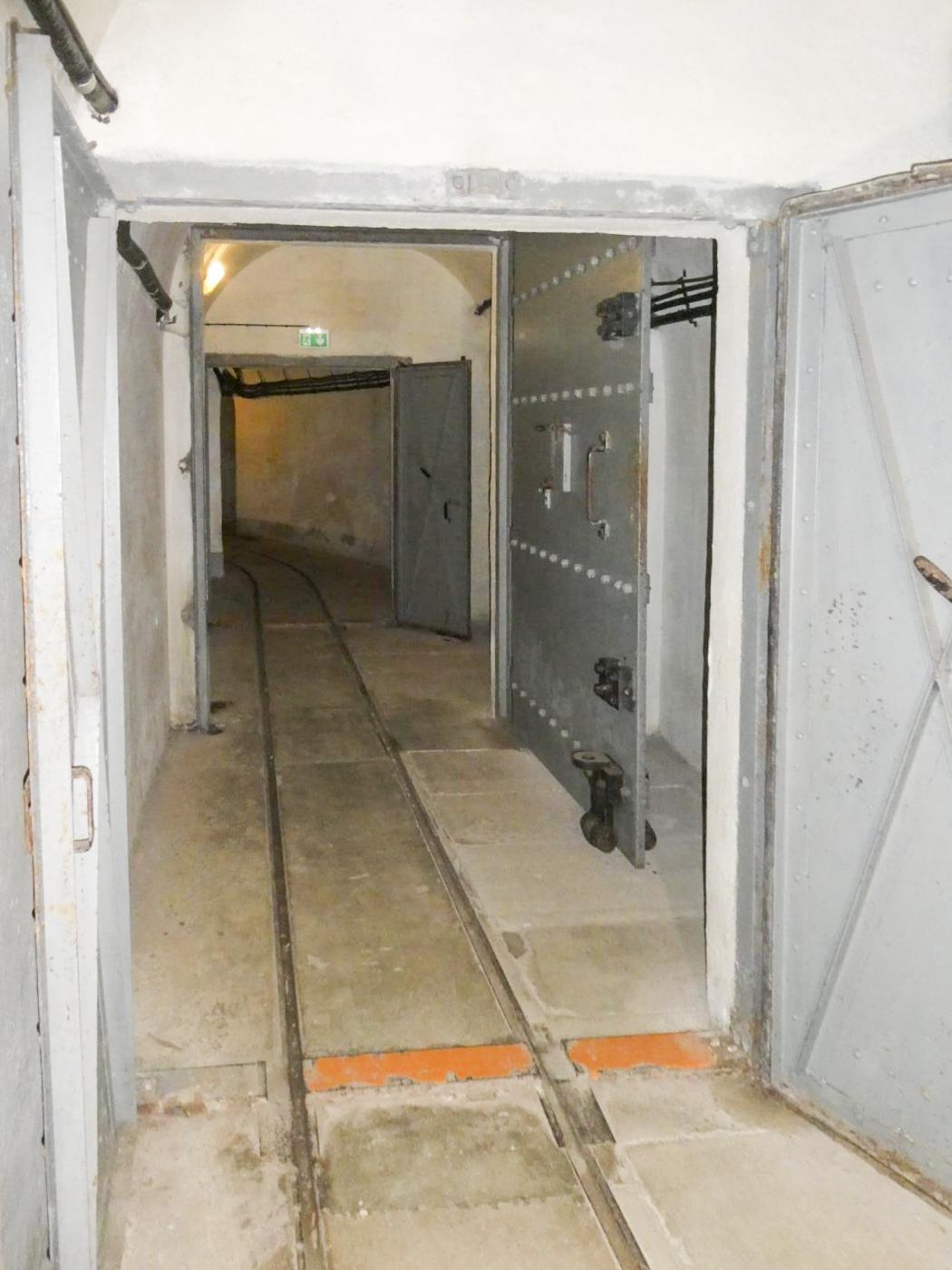 Ligne Maginot - SAINTE AGNES (SAG) - EO9 - (Ouvrage d'artillerie) - Bloc 2
Sas d'entrée - Daniel ELLENA - Philippe CUNY