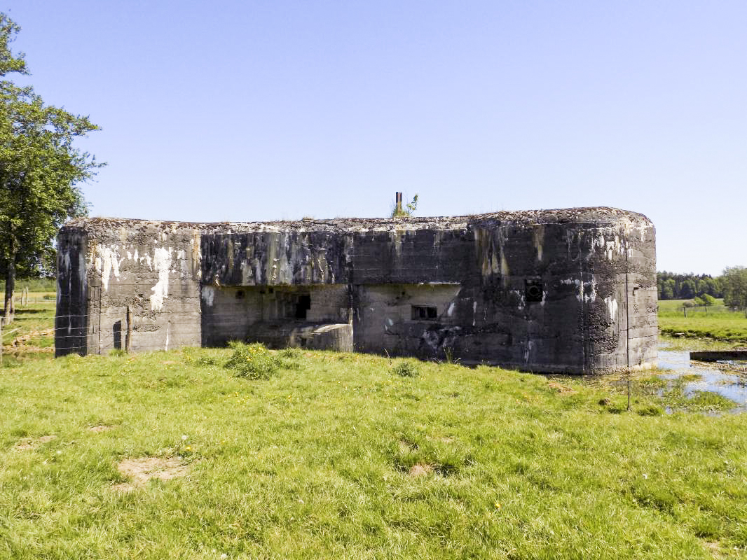 Ligne Maginot - CEZF-20  - LA BRIQUETTERIE - (Casemate d'infanterie - double) - Face gauche - R Tucker