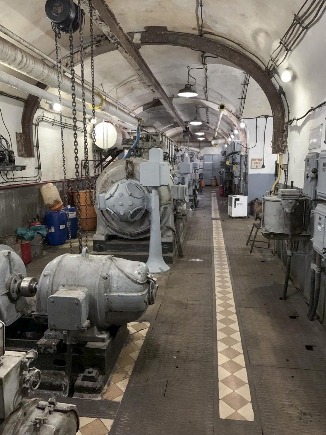Ligne Maginot - AGAISEN (AN) - E03 - (Ouvrage d'artillerie) - L'usine électrique - Daniel ELLENA - Philippe CUNY