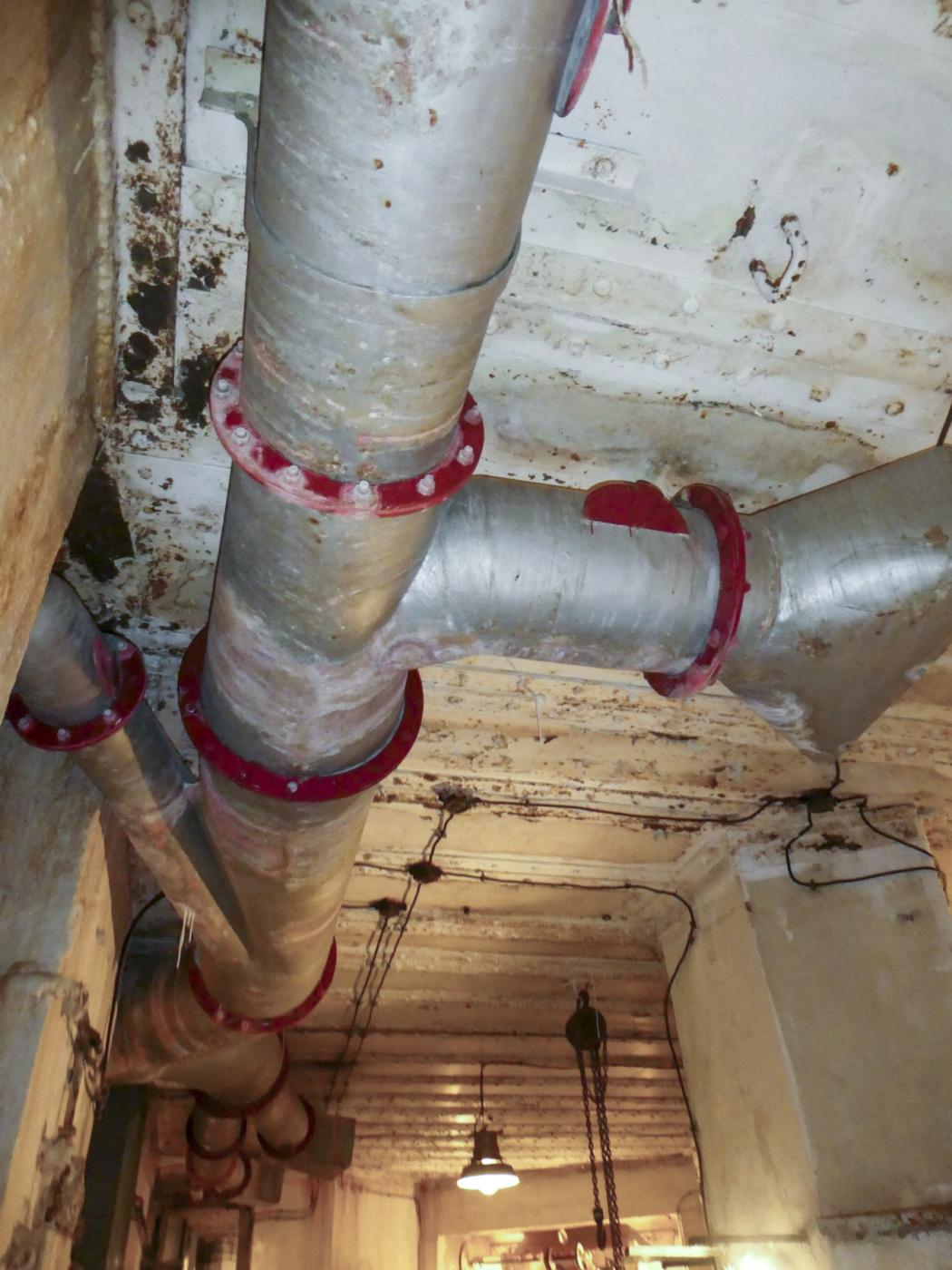 Ligne Maginot - AGAISEN (AN) - E03 - (Ouvrage d'artillerie) - Bloc 2
Ventilation - Daniel ELLENA - Philippe CUNY