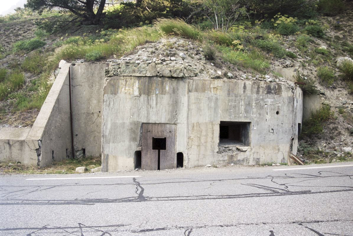 Ligne Maginot - MONTGENEVRE (BARRAGE RAPIDE) - (Blockhaus pour arme infanterie) -  - Michal Prasil
