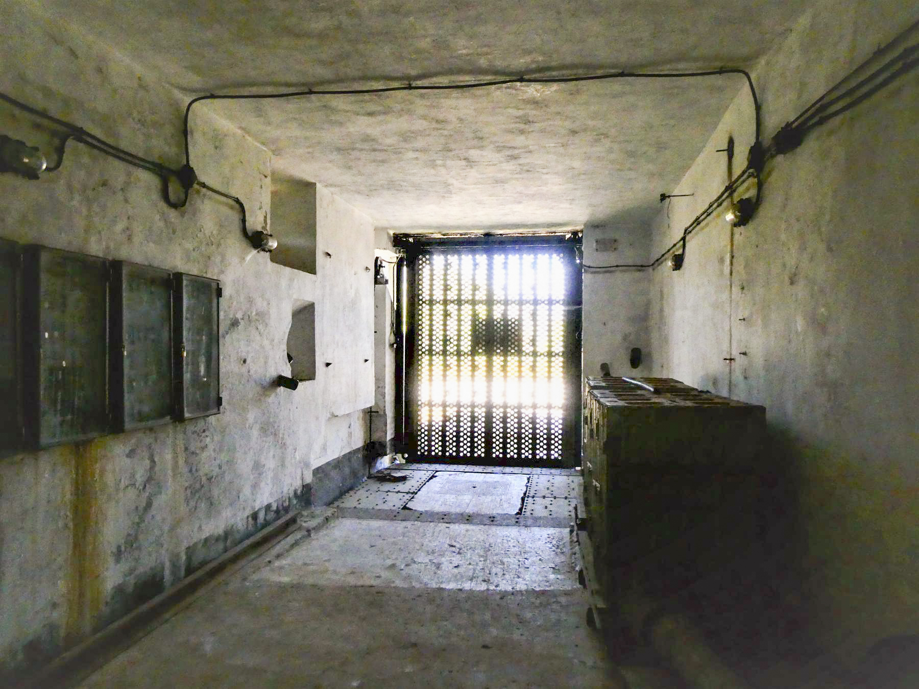 Ligne Maginot - BARBONNET (BT) - (Ouvrage d'artillerie) - Bloc 1
L'entrée - Daniel ELLENA - Philippe CUNY