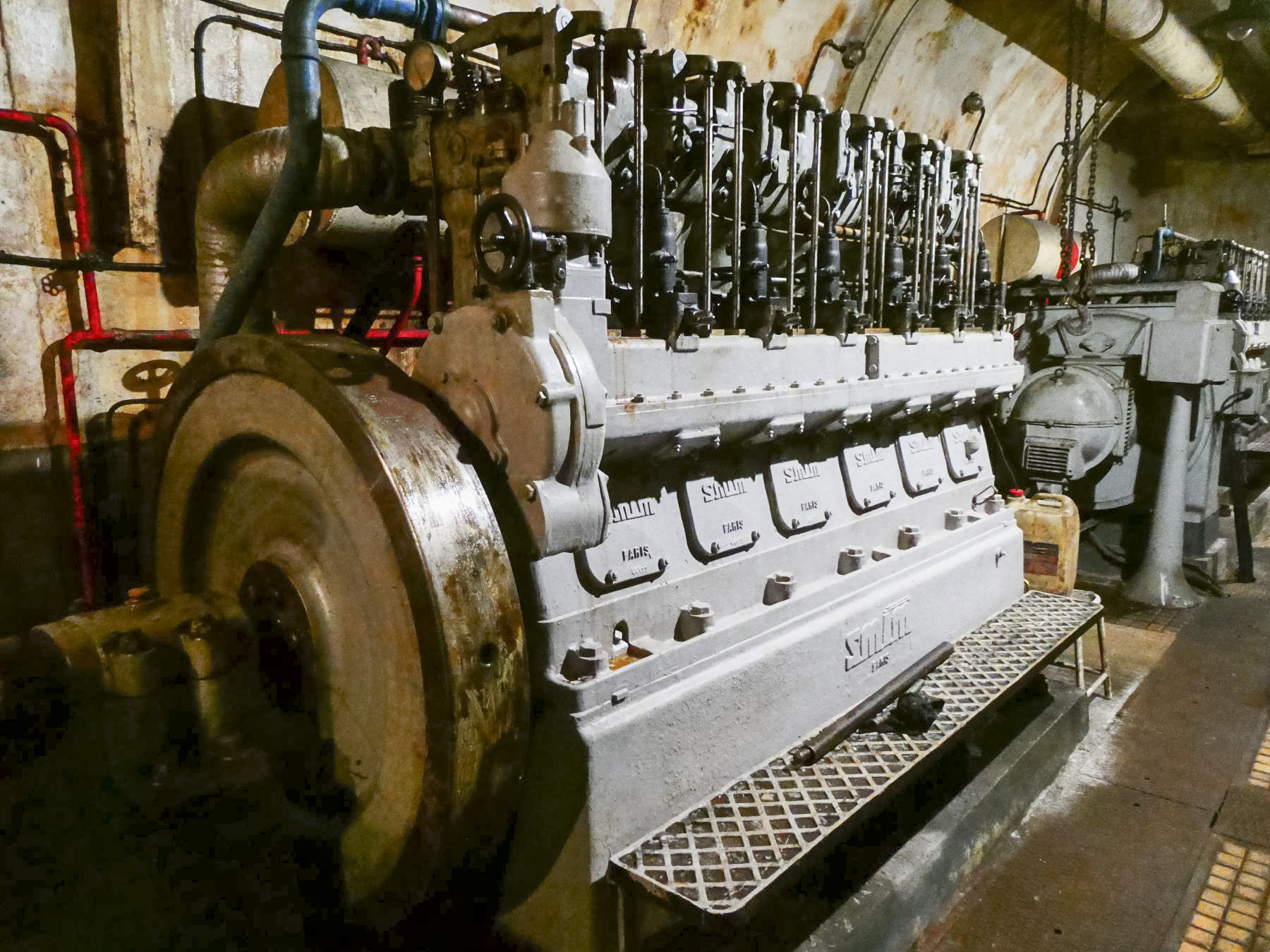 Ligne Maginot - BARBONNET (BT) - (Ouvrage d'artillerie) - Usine électrique
Moteur SMIM - Daniel ELLENA - Philippe CUNY