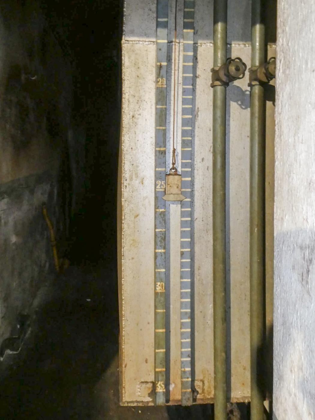 Ligne Maginot - BARBONNET (BT) - (Ouvrage d'artillerie) - Usine électrique
Citernes d'eau pour le refroidissement des moteurs - Daniel ELLENA - Philippe CUNY