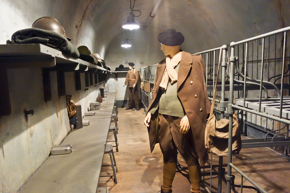 Ligne Maginot - SAINT ROCH (SHR) - (Ouvrage d'artillerie) - Chambrée de 24 places - Michel Teiten