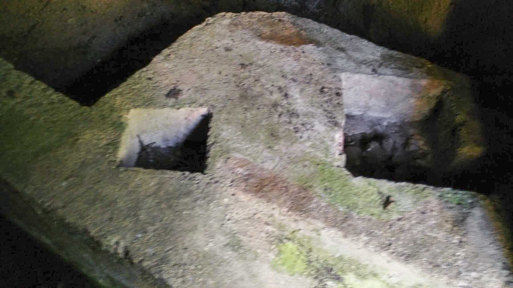 Ligne Maginot - BA17 - CARREFOUR ALEXANDRE - (Blockhaus pour canon) - Ancrage pour les bêches de la pièce antichar - ANDRE Philippe