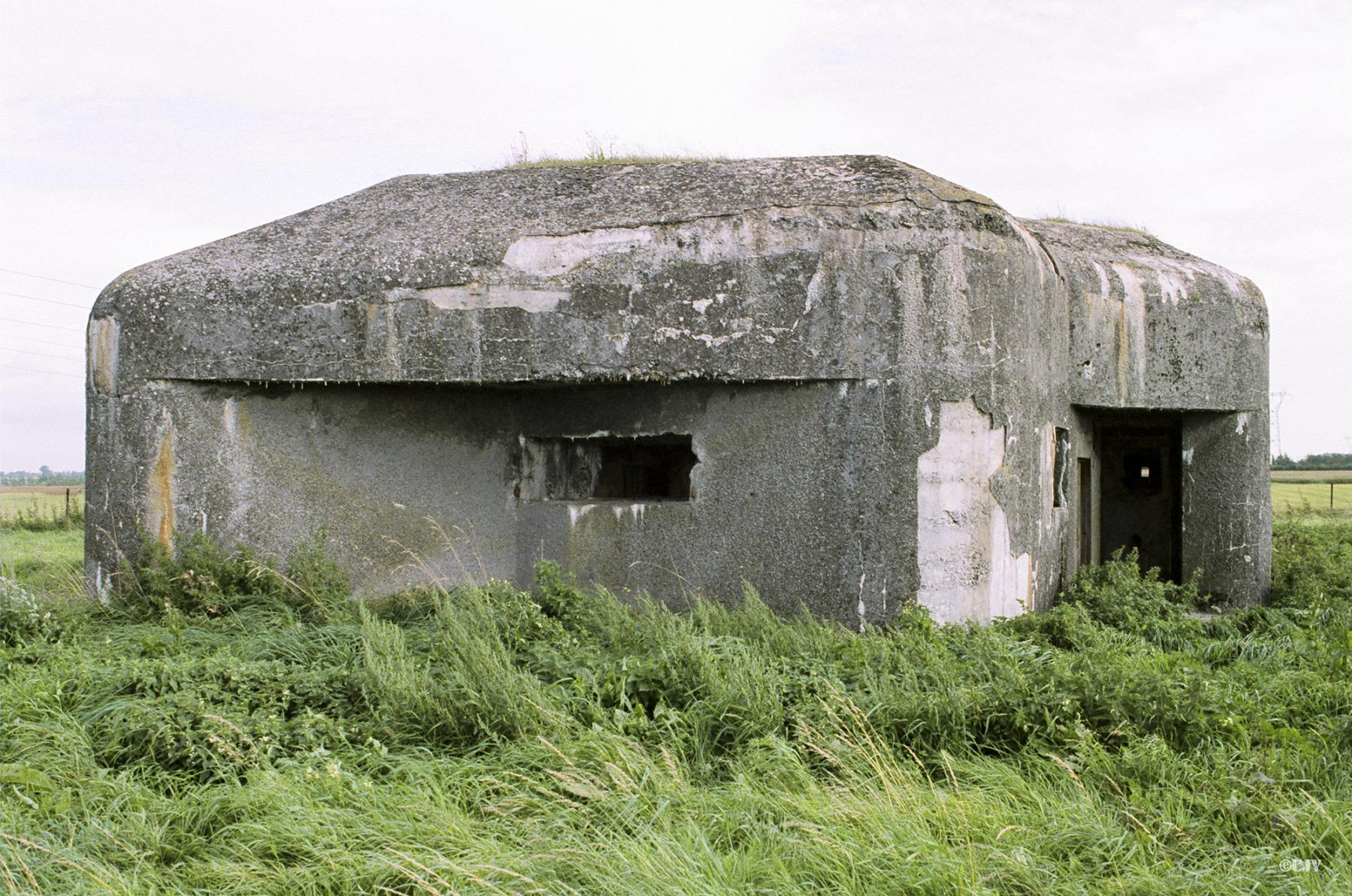 Ligne Maginot - B513 - WARGNIES LE GRAND - (Blockhaus pour canon) -  - Lia VERMEULEN