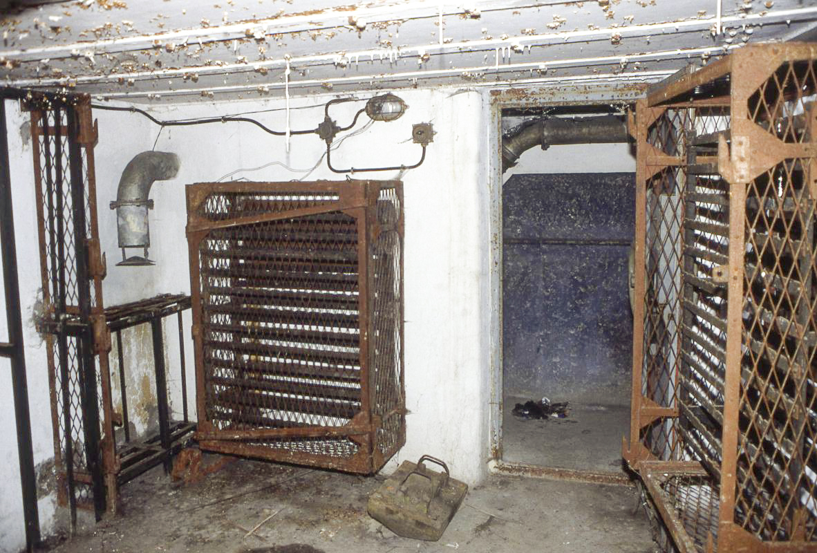 Ligne Maginot - COLMING - X33 - (Abri actif) - Dans la chambre de tir - Valentin Hemmert