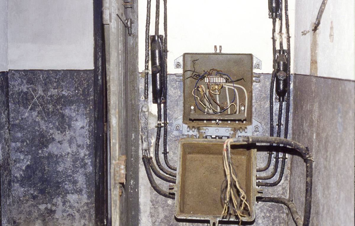 Ligne Maginot - COLMING - X33 - (Abri actif) - Central téléphonique - Valentin Hemmert