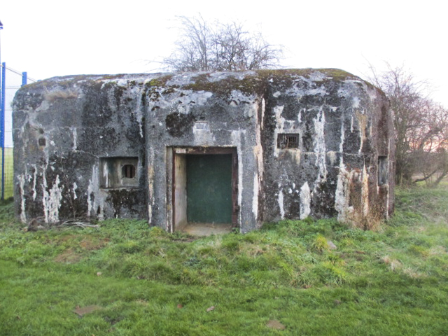 Ligne Maginot - B488 - CIMETIÈRE DE CURGIES - (Blockhaus pour canon) -  - Smardz Félix