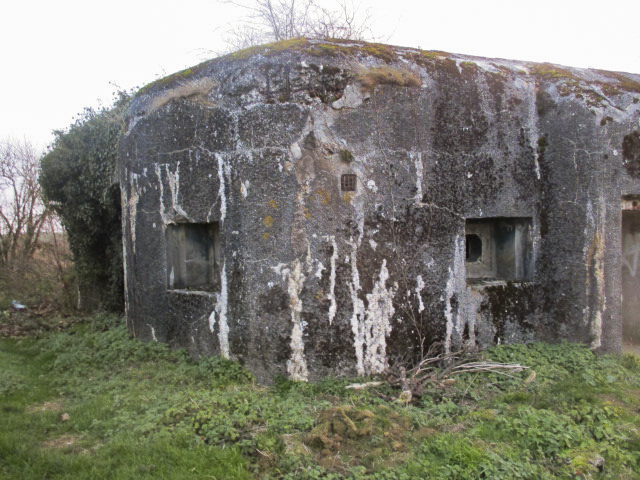 Ligne Maginot - B488 - CIMETIÈRE DE CURGIES - (Blockhaus pour canon) -  - Smardz Félix