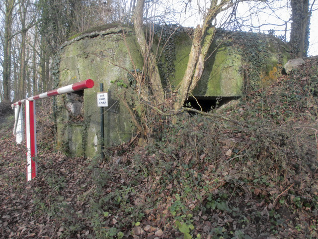 Ligne Maginot - B498 - JENLAIN Nord-Ouest (Blockhaus pour arme infanterie) -  - Smardz Félix