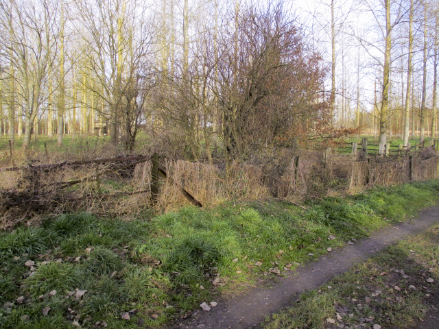 Ligne Maginot - B500 - CHAMP d'en-BAS (Blockhaus de type indéterminé) - D'après la géolocalisation, ce blockhaus devrait se trouver dans une propriété privée clôturée. - Smardz Félix