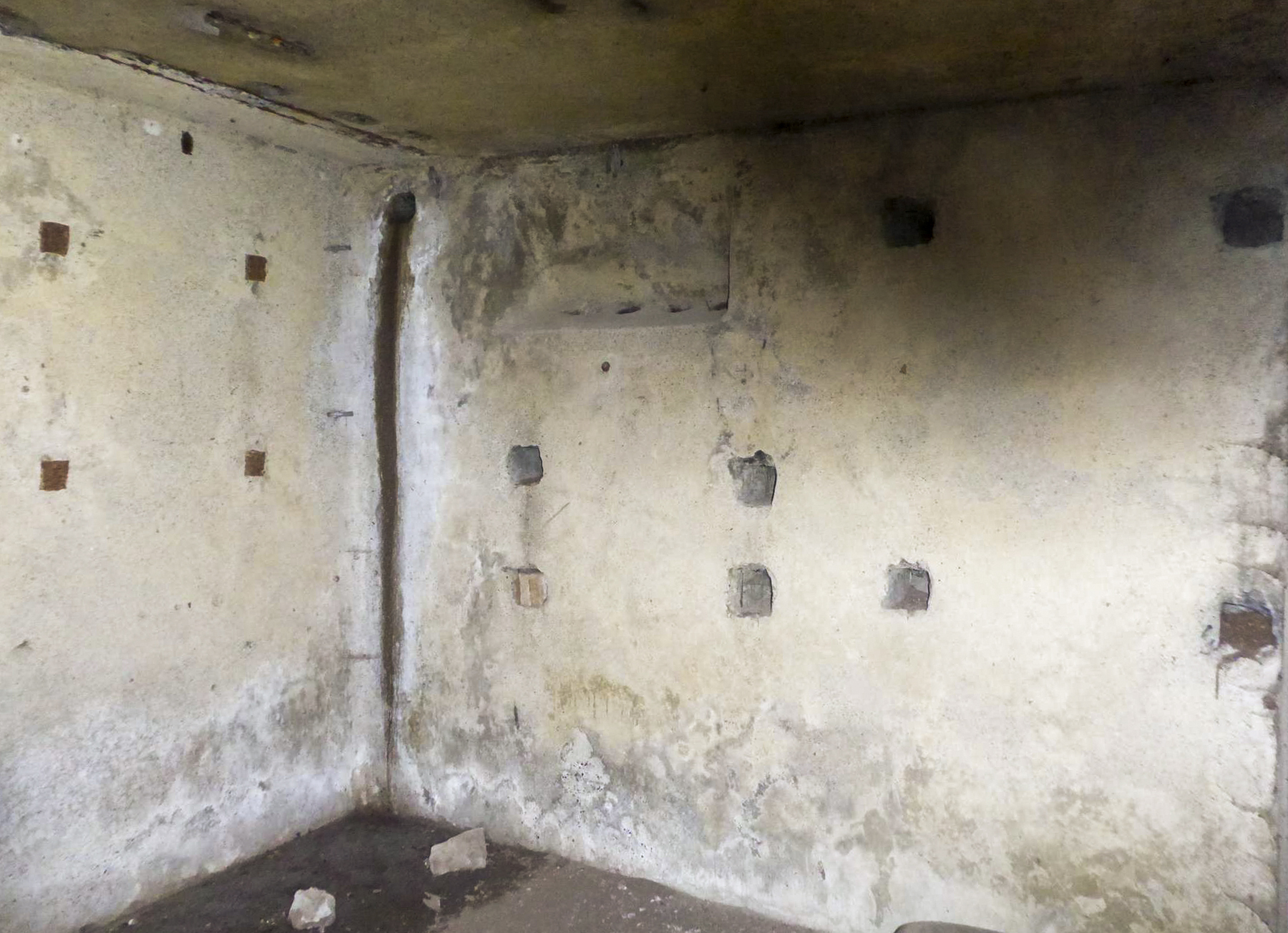 Ligne Maginot - La BRUENNE ( Chambre de coupure - Avec central ) -  - François VILLARS