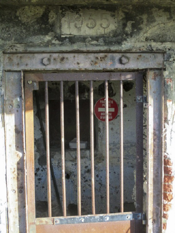 Ligne Maginot - JENLAIN - C14 - (Casemate d'infanterie) - Construit en 1935. - Smardz Félix