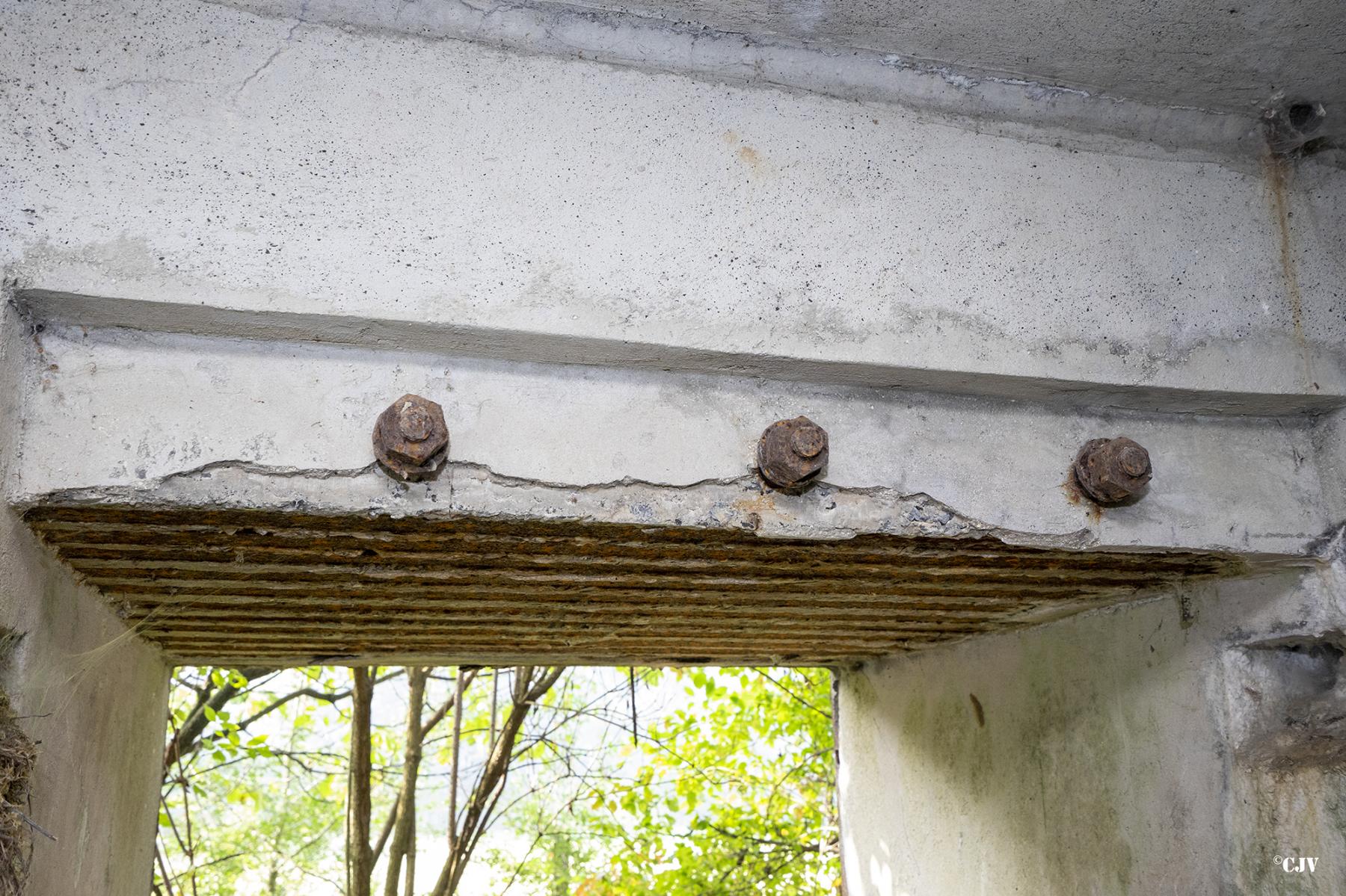 Ligne Maginot - B490 - CURGIES SUD-EST - (Blockhaus pour canon) - Le renforcement du dalle d'entrée - Lia VERMEULEN