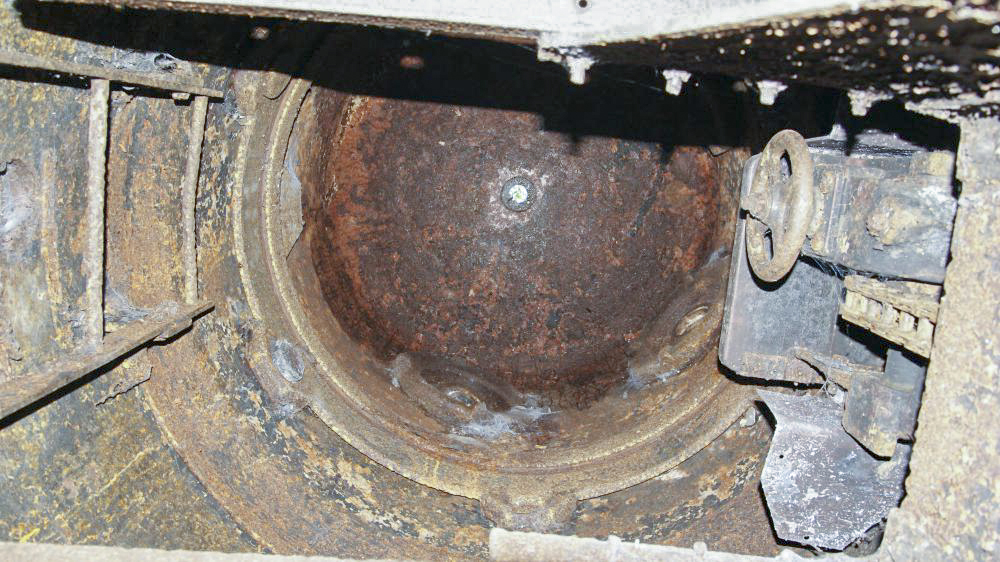 Ligne Maginot - LIEVRE OUEST - C7 - (Casemate d'infanterie) - Intérieur de la cloche - Segers