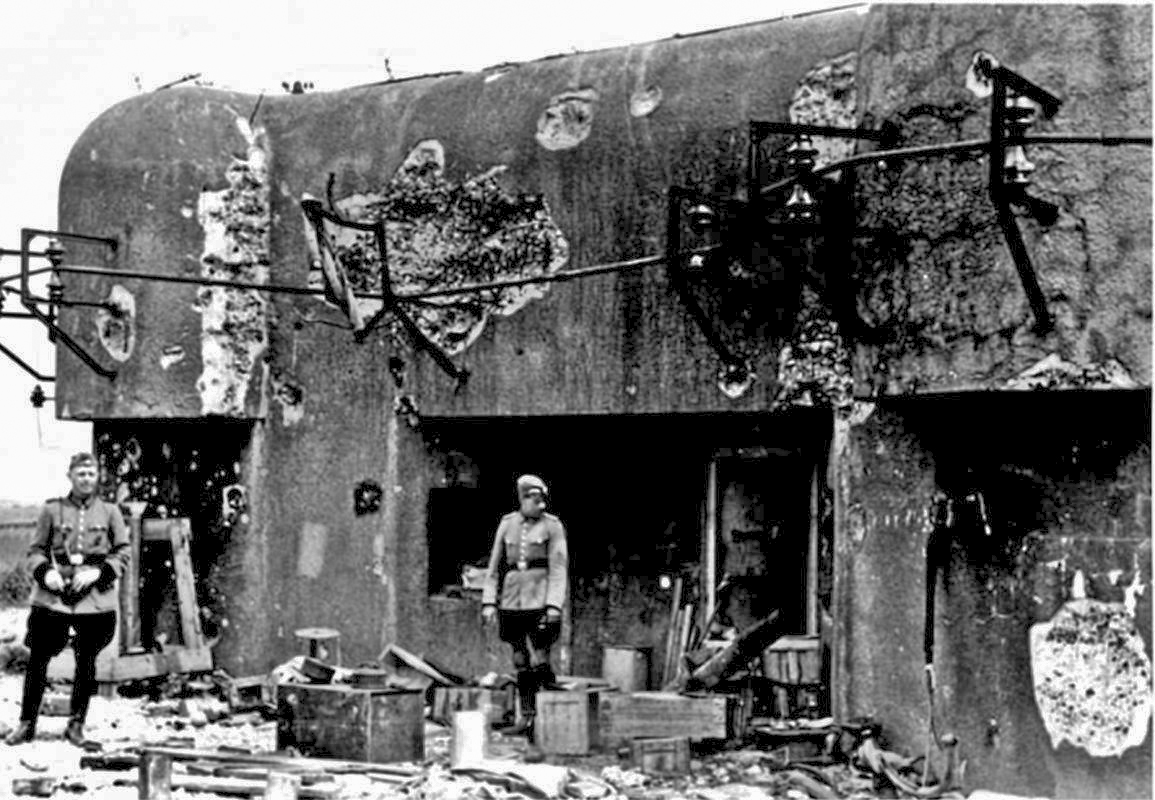 Ligne Maginot - TALANDIER - C13 - (Casemate d'infanterie - double) - Photo prise en 1940 - Inconnu