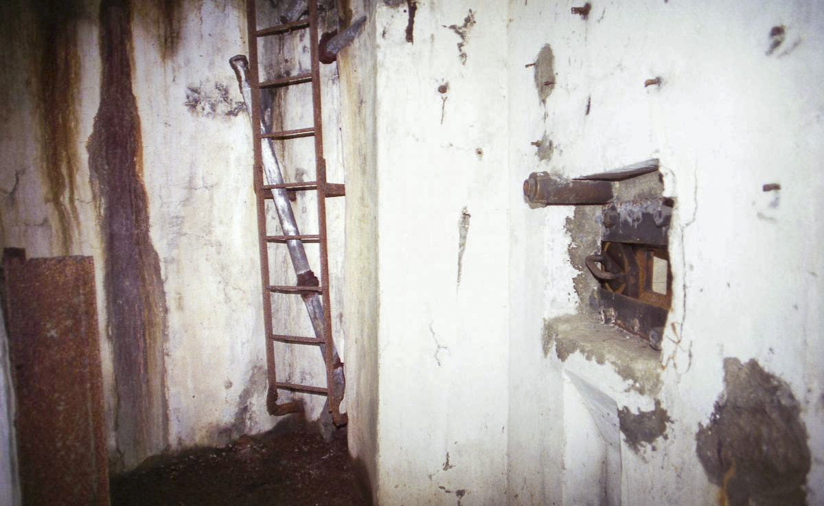 Ligne Maginot - TRIEUX D'ESCAUPONT EST - C10 - (Casemate d'infanterie) -  - Valentin Hemmert