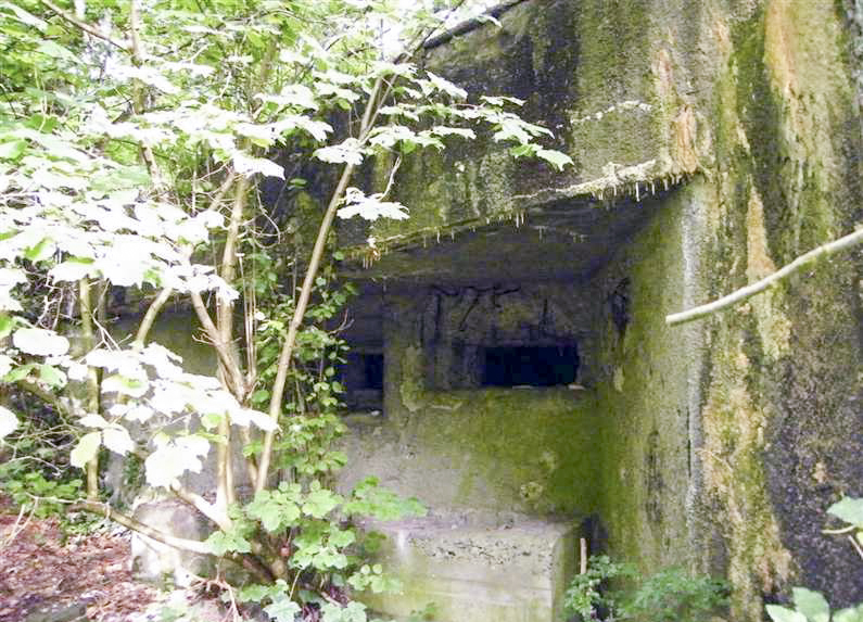 Ligne Maginot - MAISON ROUGE - (Blockhaus lourd type STG / STG-FCR - Simple) -  - © Jean-Louis AUBLET & Sylvie MAINGUIN