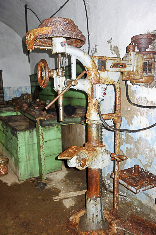 Ligne Maginot - LAVOIR - (Ouvrage d'artillerie) - Atelier du Génie
Perceuse à colonne - Michel Teiten