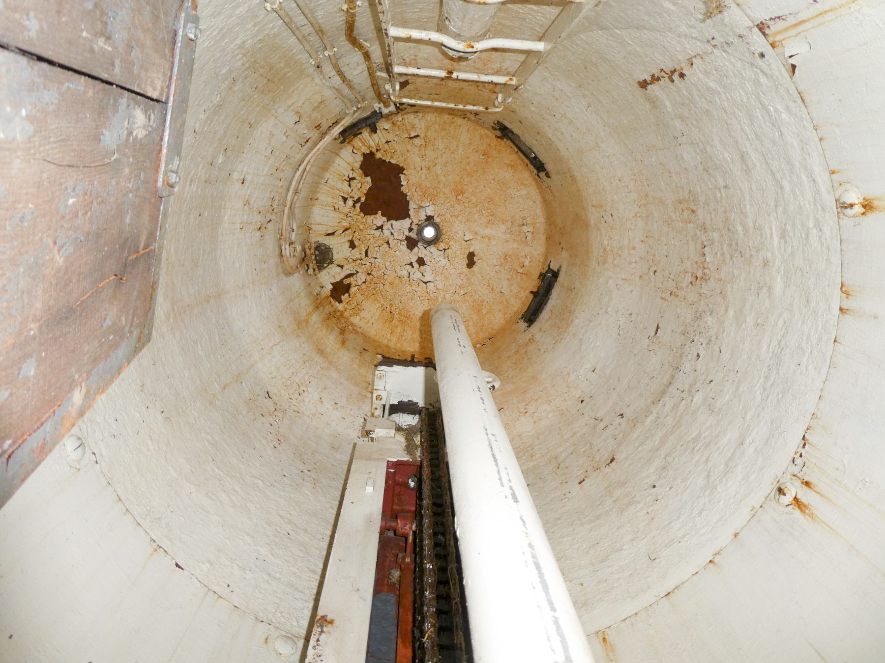 Ligne Maginot - LAVOIR - (Ouvrage d'artillerie) - Bloc 5
L'une des cloches GFM - ELLENA - CUNY