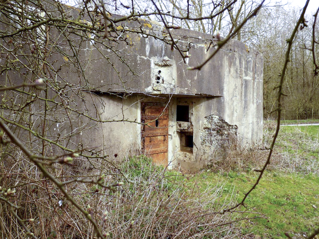 Ligne Maginot - C16 - GOMMEGNIES OUEST - (Casemate d'infanterie) -  - JMBrams