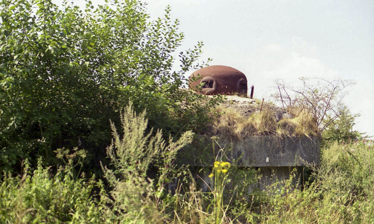 Ligne Maginot - C16 - GOMMEGNIES OUEST - (Casemate d'infanterie) -  - Valentin Hemmert