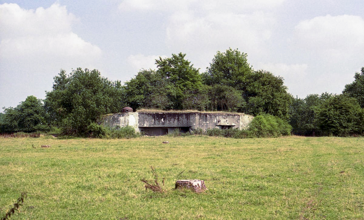 Ligne Maginot - C18 - CHEVAL BLANC - (Casemate d'infanterie) -  - Valentin Hemmert