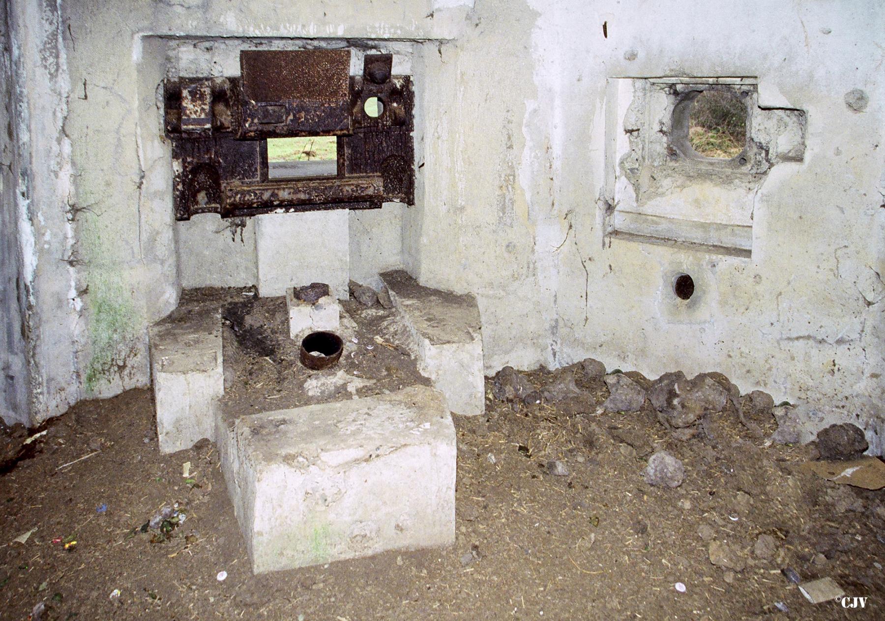 Ligne Maginot - B548 - LA RAPERIE - (Blockhaus pour canon) - La trémie Pamart-Lemaigre - Caspar Vermeulen