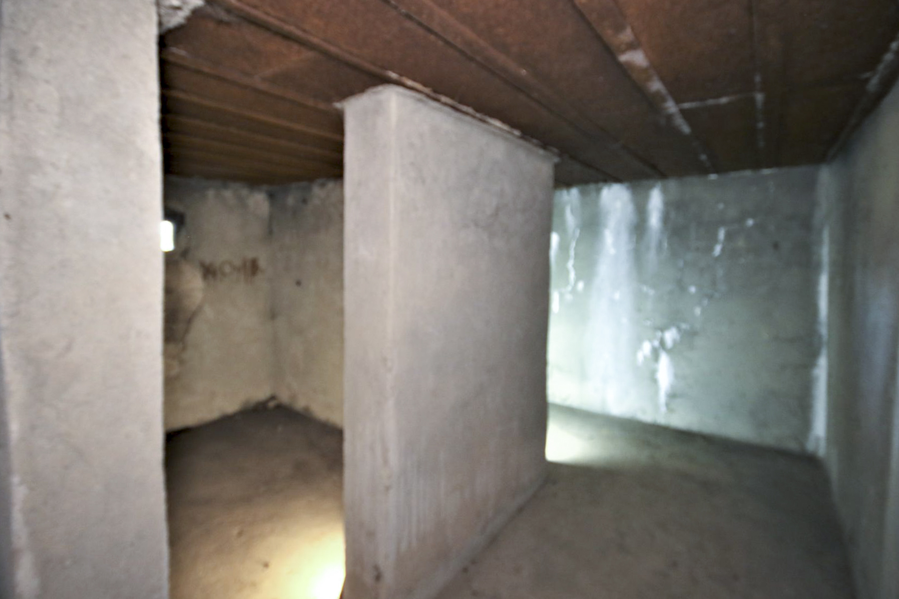 Ligne Maginot - R117 - REMERING - (Blockhaus pour arme infanterie) - Accès aux chambres de tir - Michel & Philippe ZIMMER