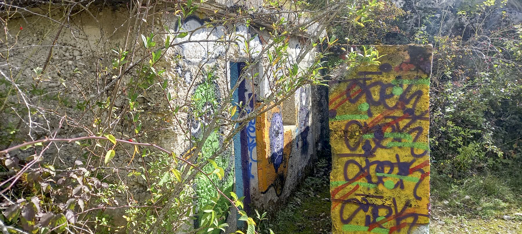 Ligne Maginot - MONT MOUREX (9° RAD) - (PC) - Le mur pare-éclat. - Dirknet