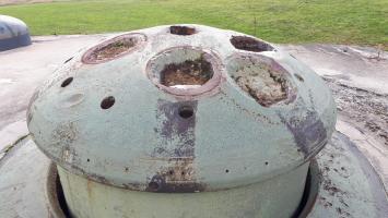 Ligne Maginot - LAUDREFANG - A37 - (Ouvrage d'infanterie) - Bloc 3
Tourelle de mitrailleuses
La calotte a fait l'objet d'essais de percement avec des charges creuses