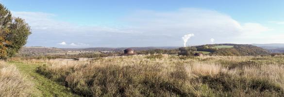 Ligne Maginot - EINSELING - A36 - (Ouvrage d'infanterie) - Au loin sur la gauche, Longeville les St Avold
Sur la droite, derrière le Castelberg, le complexe chimique de Carling
