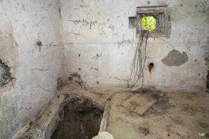 Ligne Maginot - B559 - LA BELLE HOTESSE - (Blockhaus pour canon) - L'entrée du sous-sol