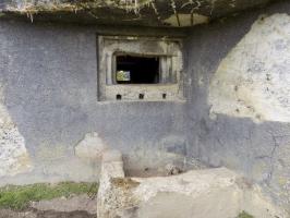 Ligne Maginot - B562 - CHEMIN DE FER EST - (Blockhaus pour canon) - Face droite, créneau AC