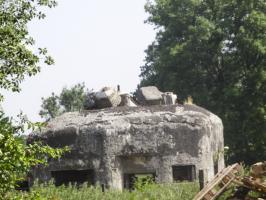 Ligne Maginot - B586 - MALPLAQUET OUEST - (Blockhaus pour canon) - Photographie prise de la rue des Tonneliers.