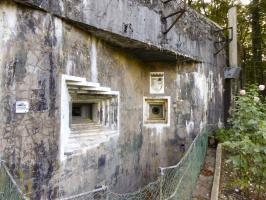 Ligne Maginot - MICHELSBERG - A22 - (Ouvrage d'artillerie) - Entrée mixte
Créneau JM/47 et créneau FM