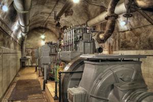 Ligne Maginot - MICHELSBERG - A22 - (Ouvrage d'artillerie) - L'usine électrique
Groupes électrogènes à moteur SGCM GVU 33
