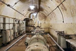 Ligne Maginot - MICHELSBERG - A22 - (Ouvrage d'artillerie) - La sous station électrique et ses groupes convertisseurs
