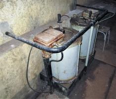 Ligne Maginot - MICHELSBERG - A22 - (Ouvrage d'artillerie) - La sous station électrique
Rhéostats de démarrage des groupes convertisseurs