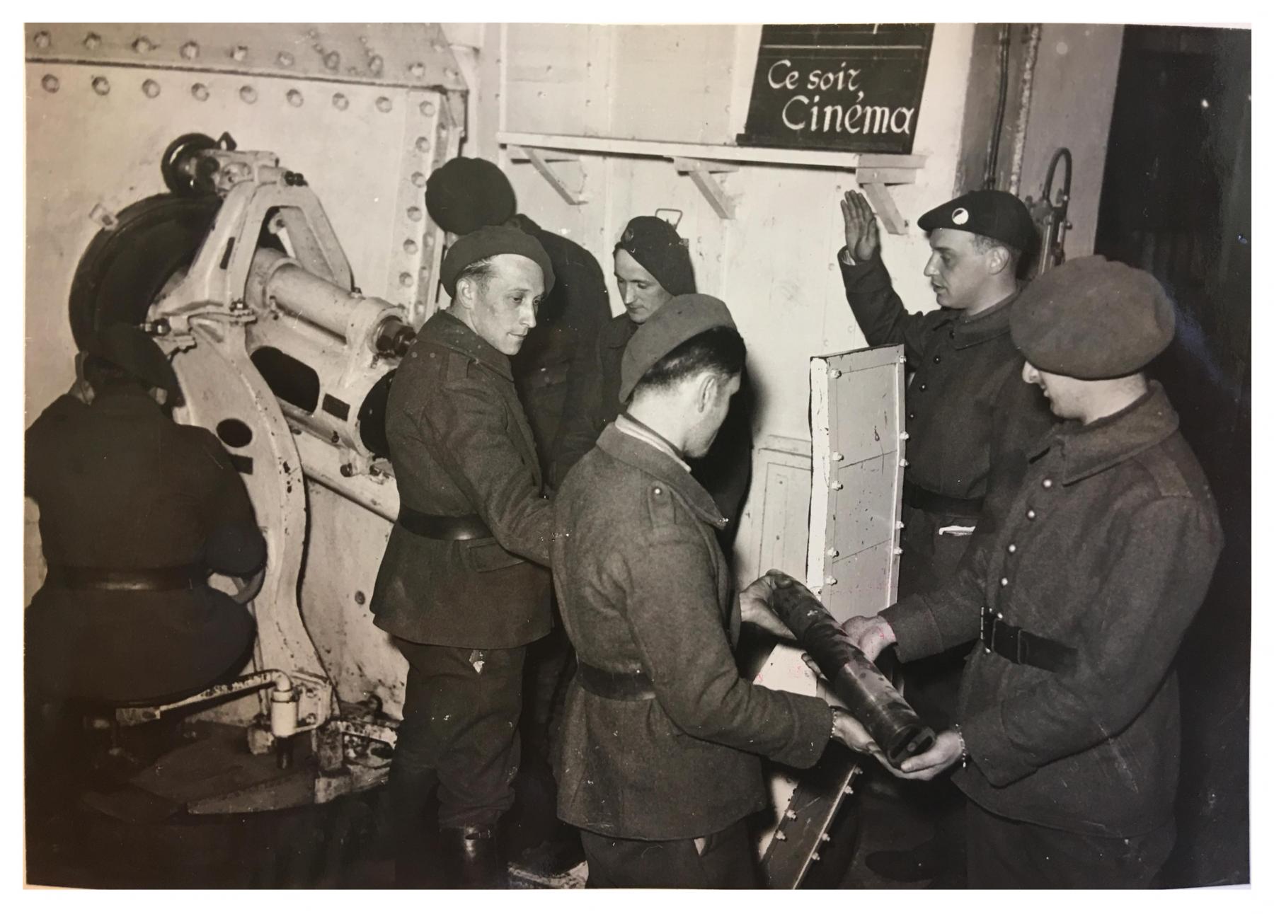 Ligne Maginot - HACKENBERG - A19 - (Ouvrage d'artillerie) - Bloc 8
Pièce de 75 sous casemate - Inconnu