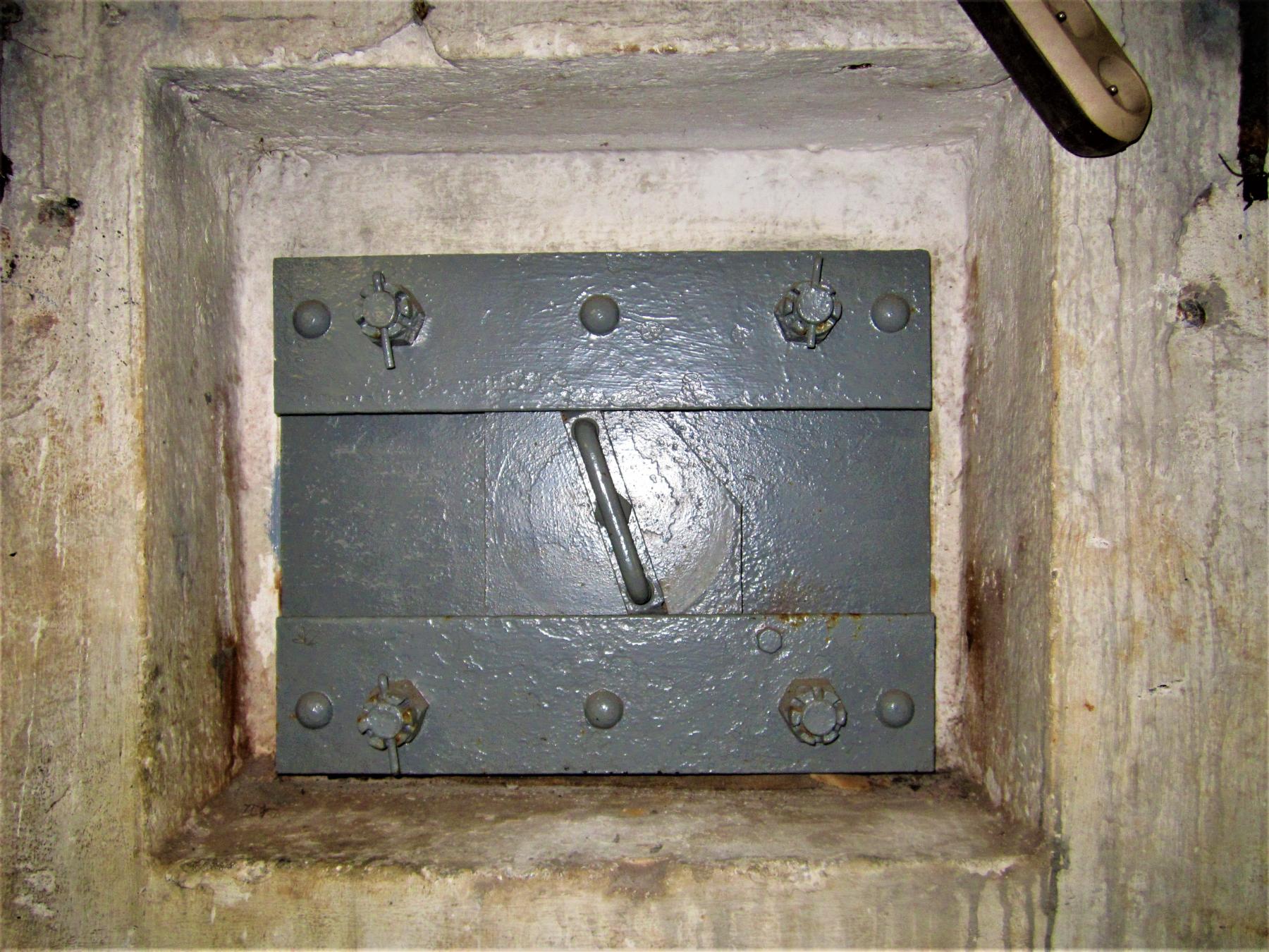 Ligne Maginot - EINSELING - A36 - (Ouvrage d'infanterie) - Créneau de défense intérieure de l'entrée - Gregory Fuchs