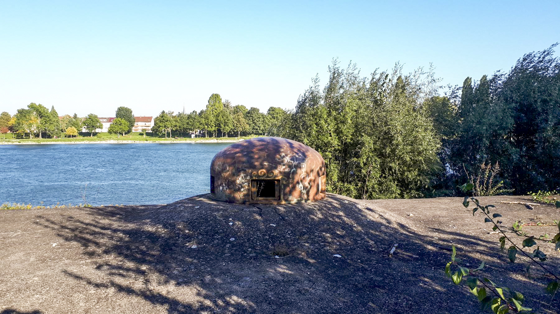 Ligne Maginot - CHAMP DE COURSES - (Casemate d'infanterie - double) - Cloche GFM - Les Gardiens du Rhin