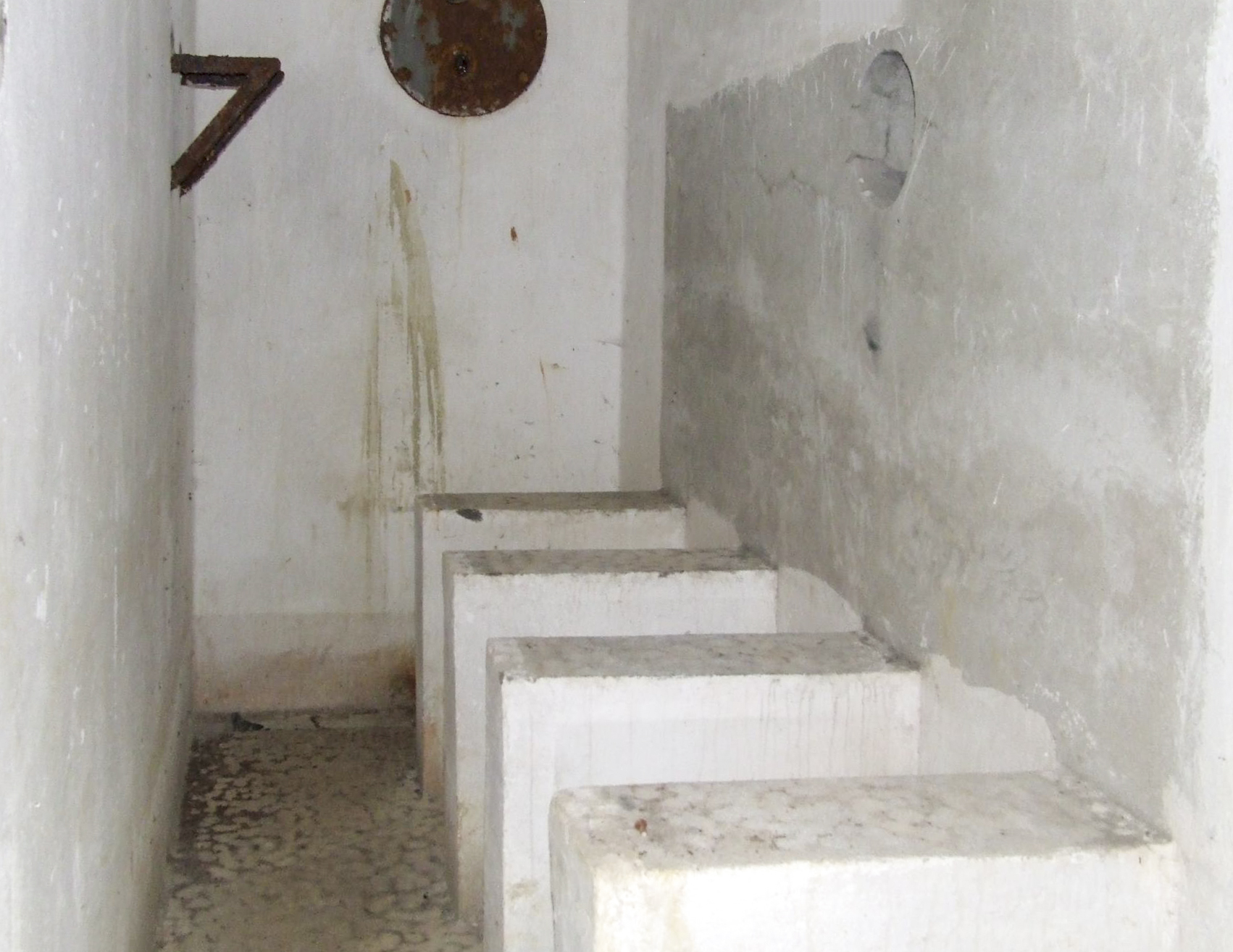 Ligne Maginot - TETING - A38 - (Ouvrage d'infanterie) - Bloc 1
La salle des réservoirs - STENGER Mathieu