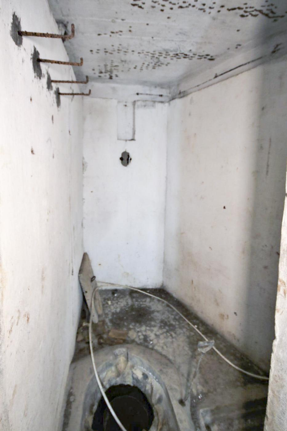 Ligne Maginot - BAMBIDERSTROFF SUD - C71 - (Casemate d'infanterie) - Latrines - Michel & Philippe ZIMMER