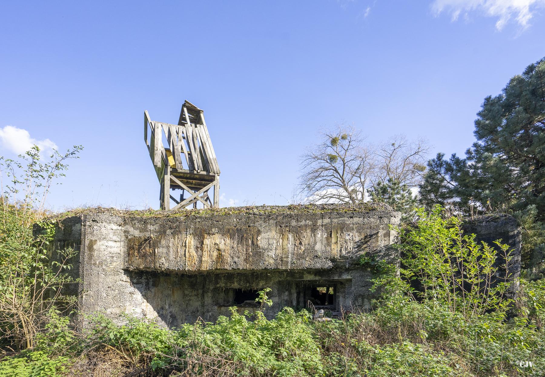 Ligne Maginot - A68 - OEILLET - (Blockhaus lourd type STG / STG-FCR - Double) - Les créneaux nord-ouest - Lia VERMEULEN